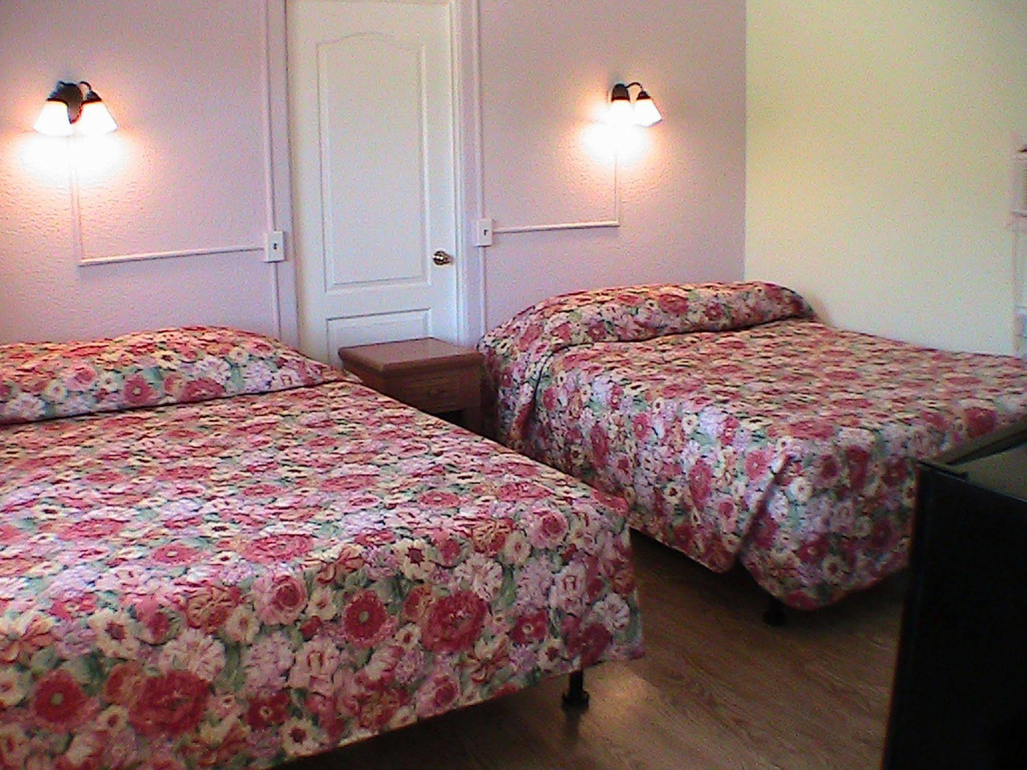 At Home Express Tangerine Inn ДеЛанд Екстериор снимка